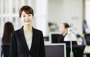 メンタルヘルス対策に取り組む担当者のイメージ